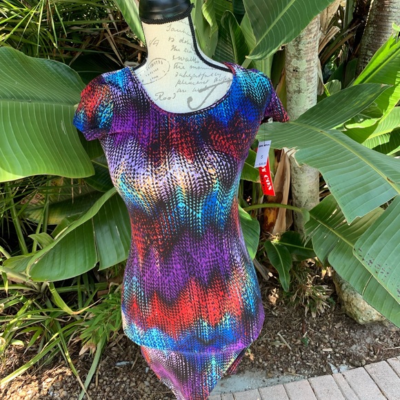 Hot Kiss Dress - Picture 2 of 5